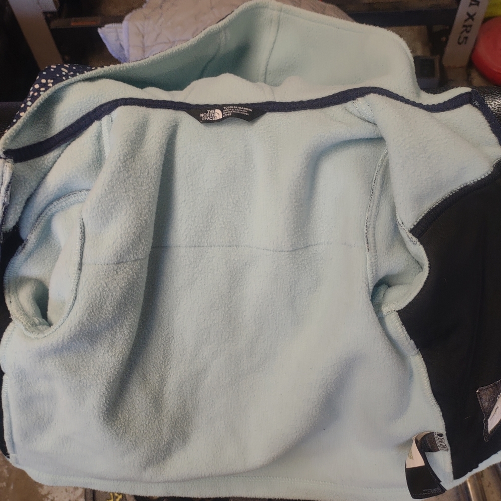 The North Face Kids Aqua Blue/Navy Blue Hooded Fleece Full Zip Jacket. 4T.
